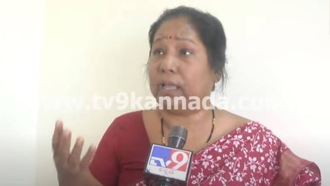 ಜನಿವಾರದಿಂದ ನೇಣು ಬಿಗಿದುಕೊಂಡರೆ? ಕಾಲೇಜು ಸಿಬ್ಬಂದಿಯ ಮೂರ್ಖ ವಾದ! ಜನಿವಾರದಿಂದ ನೇಣು ಬಿಗಿದುಕೊಂಡರೆ? ಕಾಲೇಜು ಸಿಬ್ಬಂದಿಯ ಮೂರ್ಖ ವಾದ!